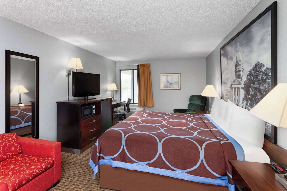 Comfort Suite, 1 King Bed, Non Smoking photo 1