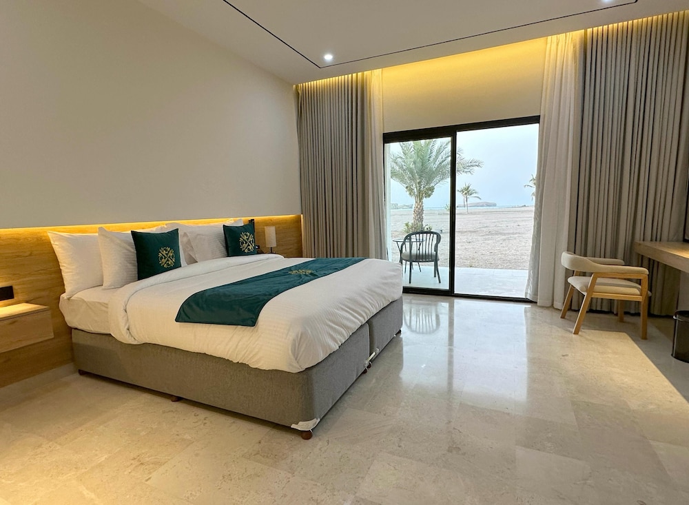 Junior Suite with Sea View photo 3