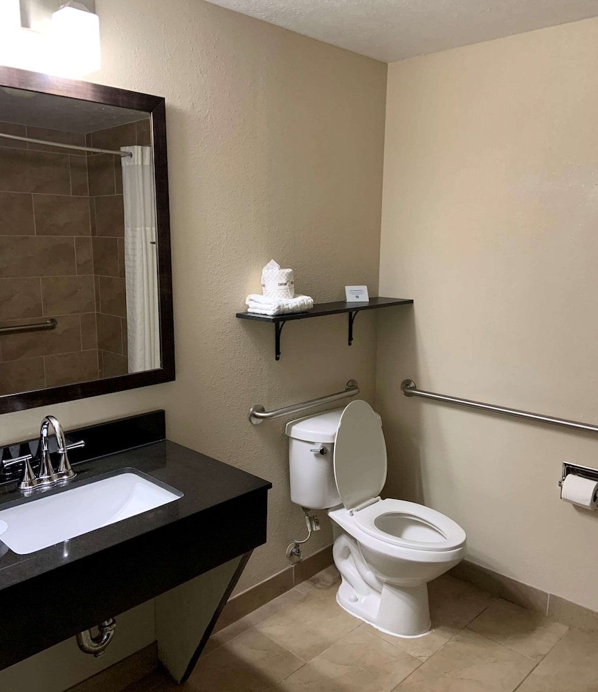 Suite, 2 Queen Beds, Accessible, Non Smoking - Photo 10