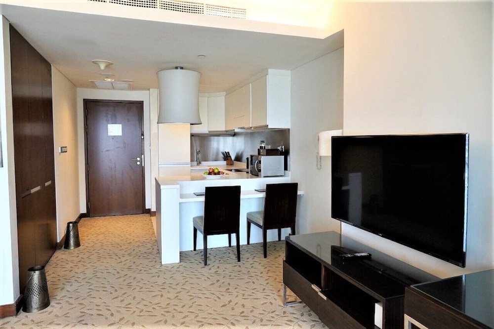 City Studio (Burj View) photo 3