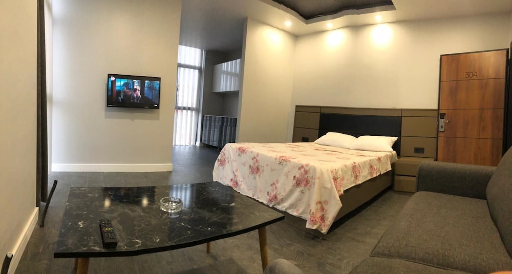 Comfort Suite, 1 Queen Bed photo 1