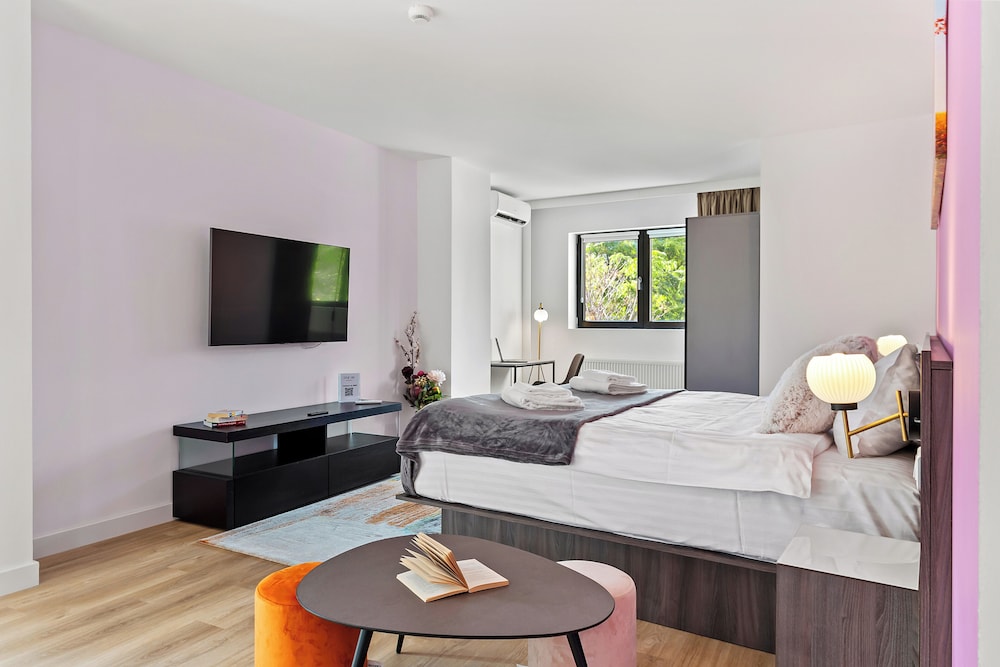 Deluxe Double or Twin Room - Photo 1
