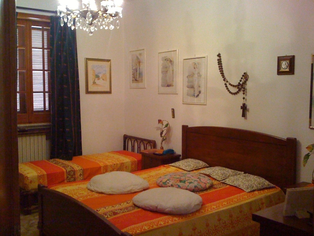 Basic Triple Room, Garden View