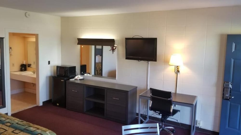 Single Room, 1 King Bed, Non Smoking - Photo 4