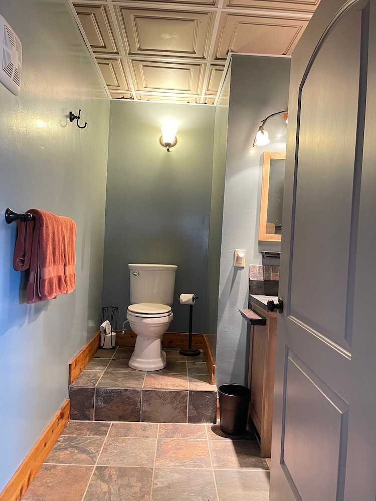 Suite, Private Bathroom photo 3