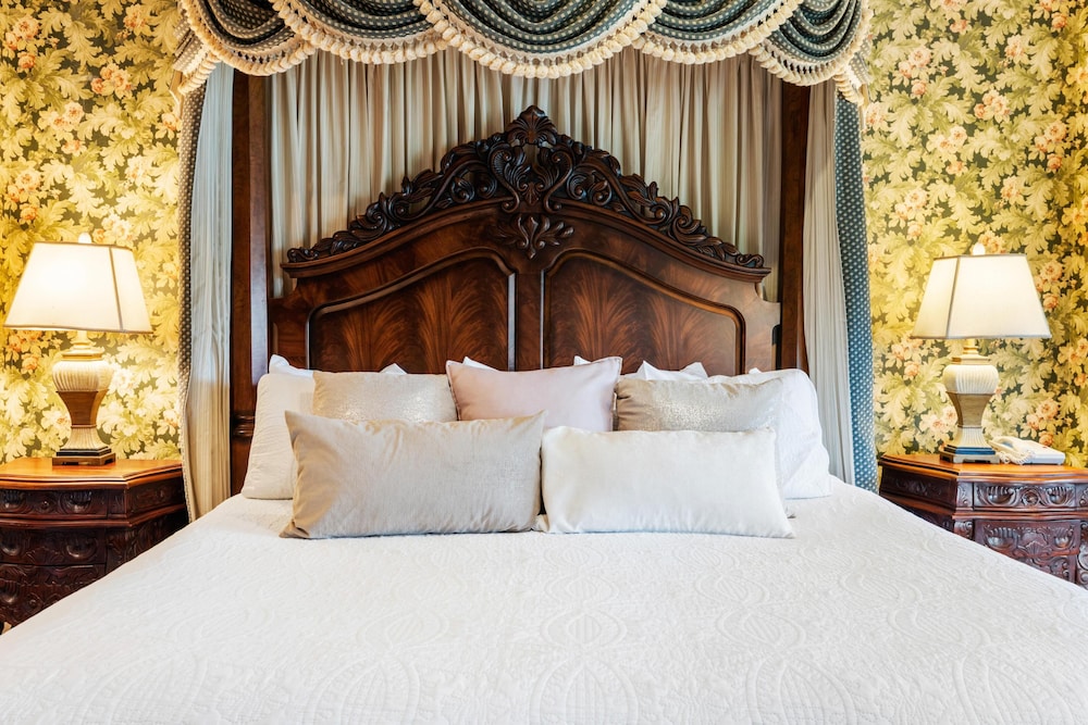 Lake George Suite photo 3
