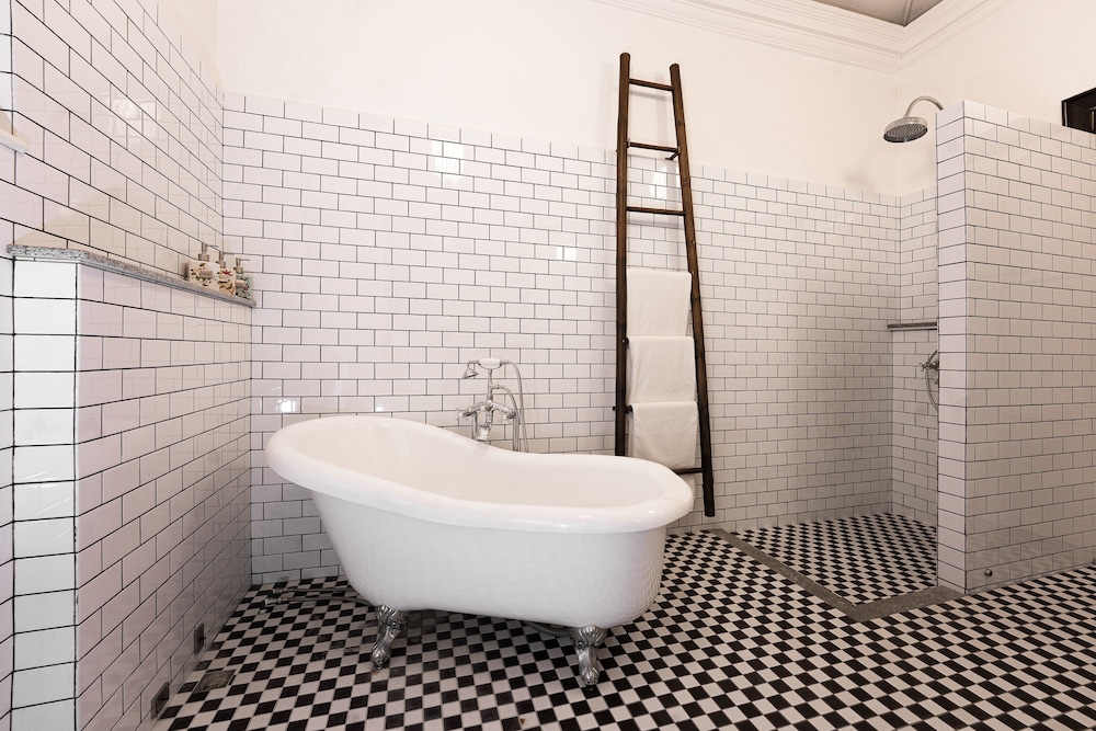 Han Triple Suite - Photo 15