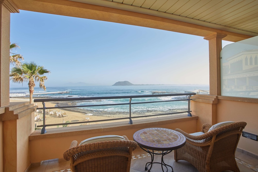 Junior Suite Fron Ocean View (1 Adult) photo 2
