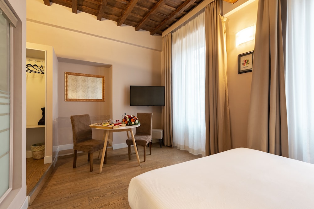 Superior Room, City View photo 2