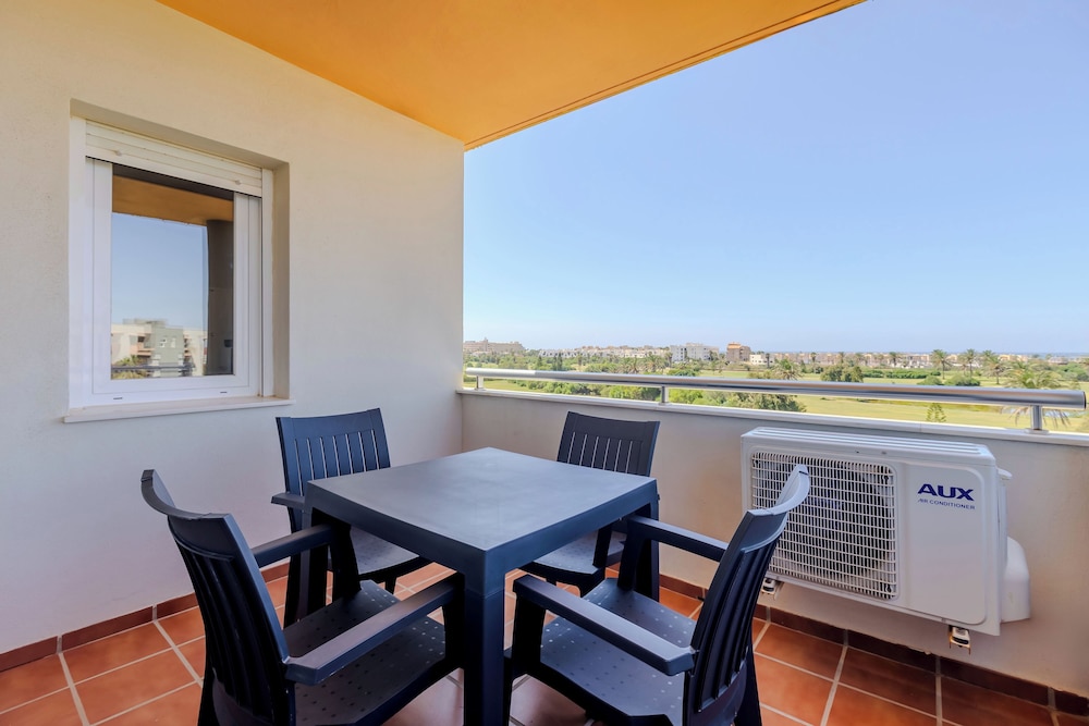 Apartment photo 2