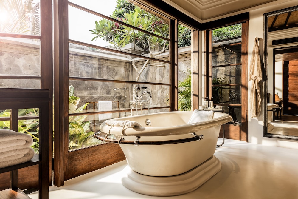 Premier Villa, 1 King Bed (ocean)