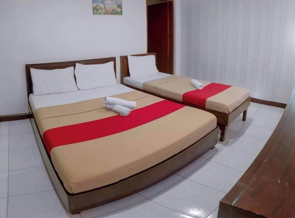 Family Room, Multiple Beds photo 1
