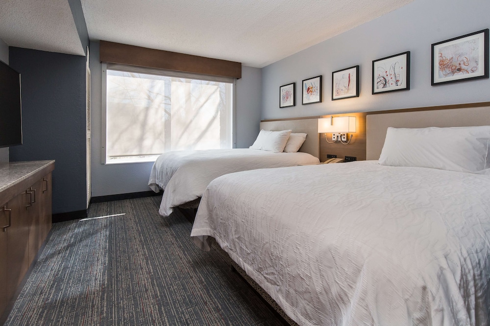 Room, Accessible photo 1
