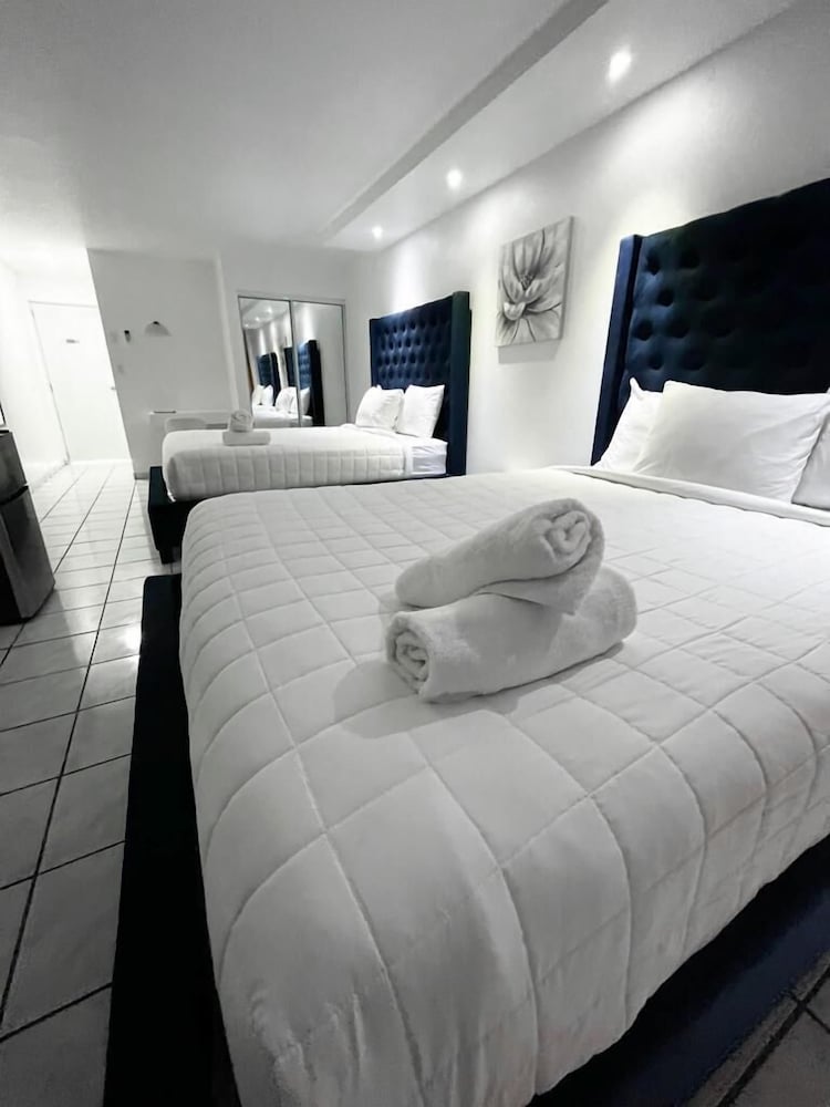 Family Double Room Single Use photo 3