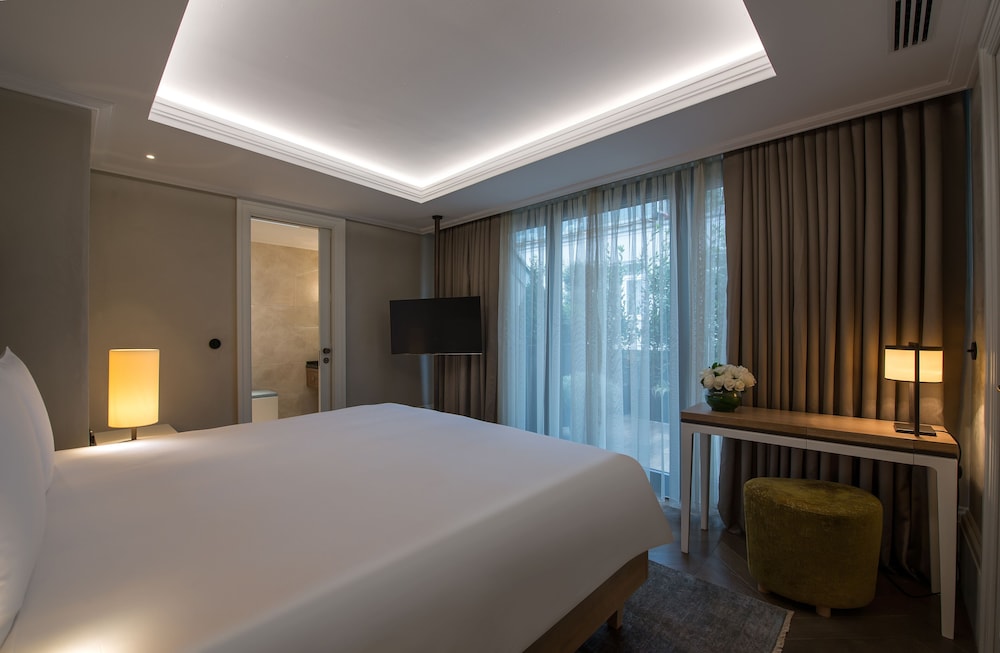 Superior Suite, 1 King Bed (Penthouse)