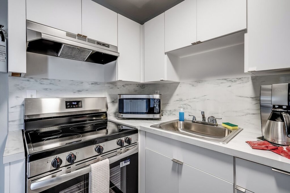 South River Suites — photo 22