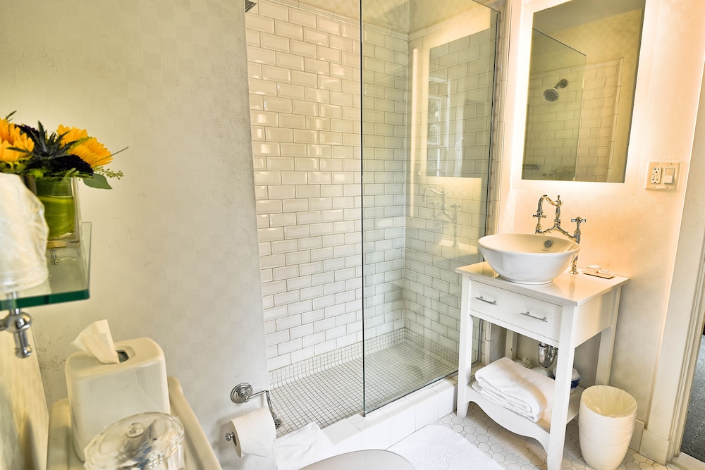 Classic Room, 2 Double Beds - Photo 4