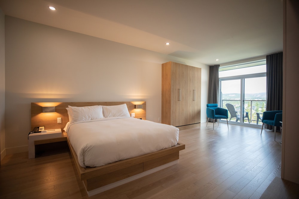 Comfort Room, Multiple Beds, Lake View