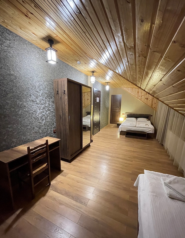 Standard Triple Room - Photo 5