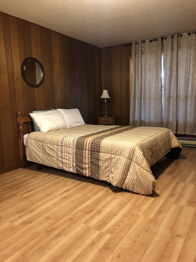 Standard Room, 1 Queen Bed with Sofa bed, Kitchenette