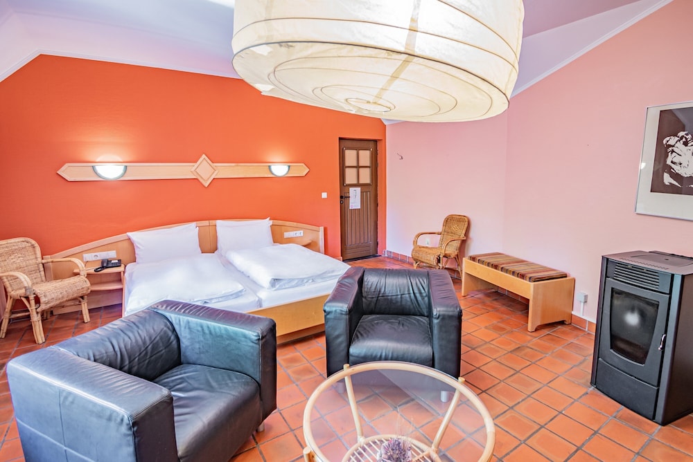 Comfort Double Room, Hot Tub, River View photo 3