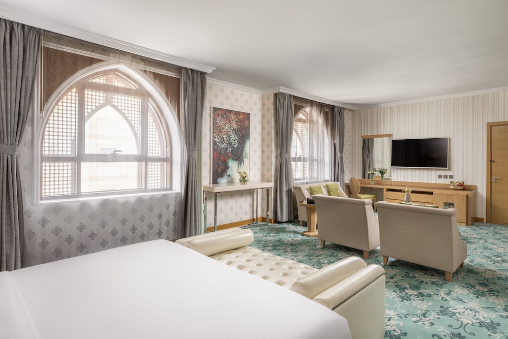 Standard Double Room - Photo 8