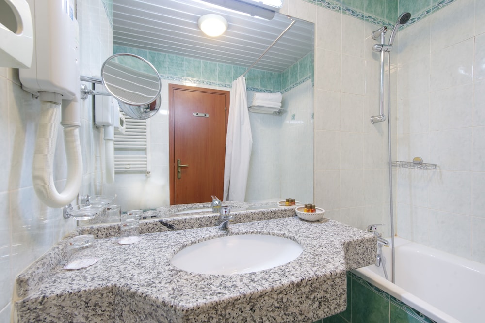 Junior Suite - Photo 9