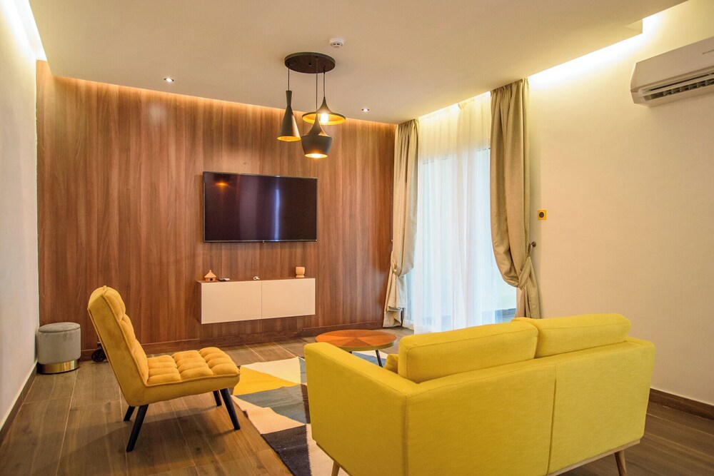 Superior Suite, Balcony, City View photo 2