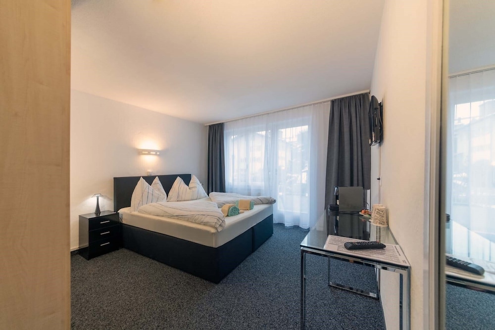 Classic Double Room, Mountain View