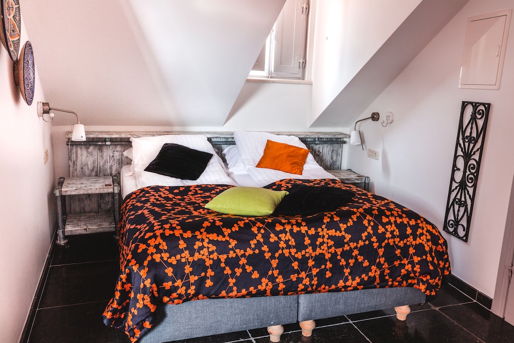 Family Apartment, City View thumbnail 5