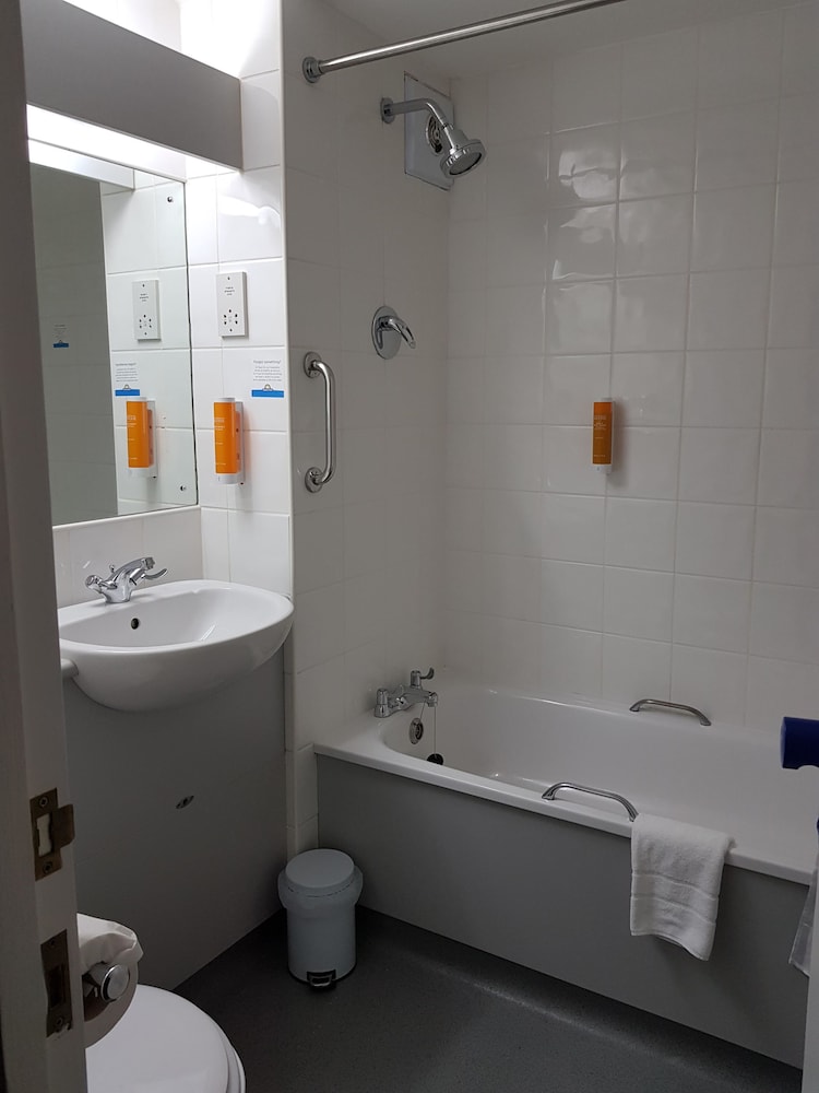 Family Room, Multiple Beds, Non Smoking - Photo 5