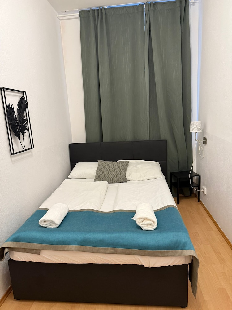Basic Apartment