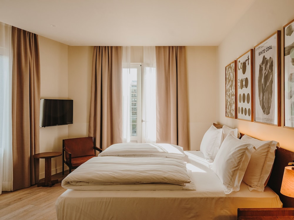 Room, 1 King Bed, Balcony