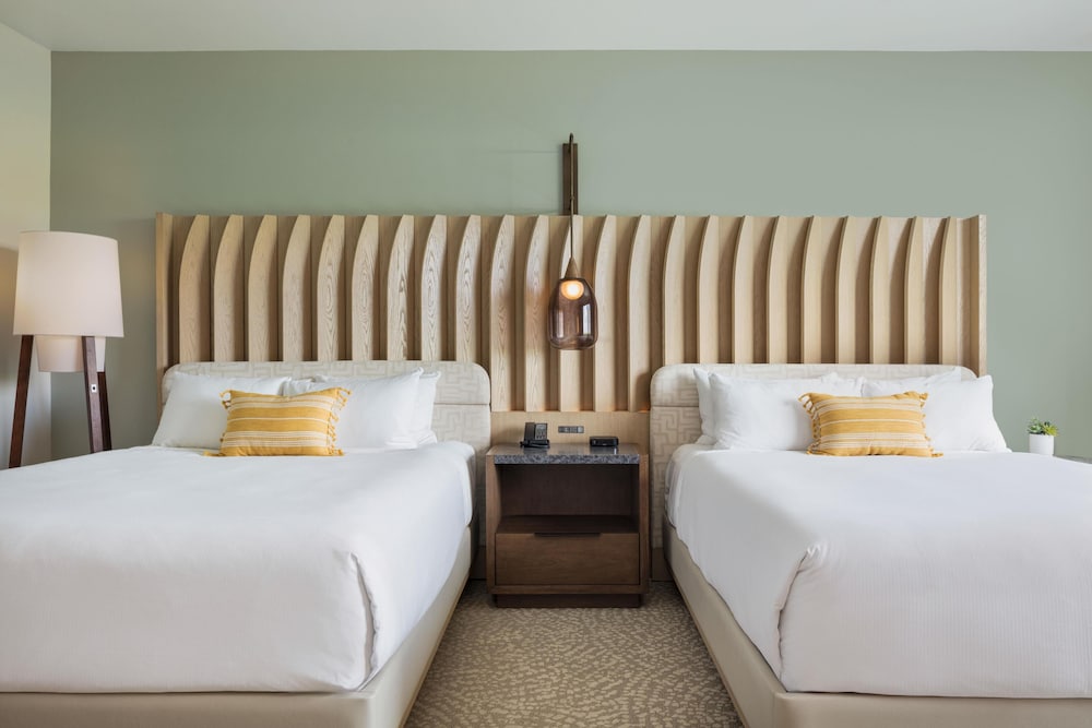 Grand Room, 2 Queen Beds, Ocean View (Palace Grand, Newly Renovated)