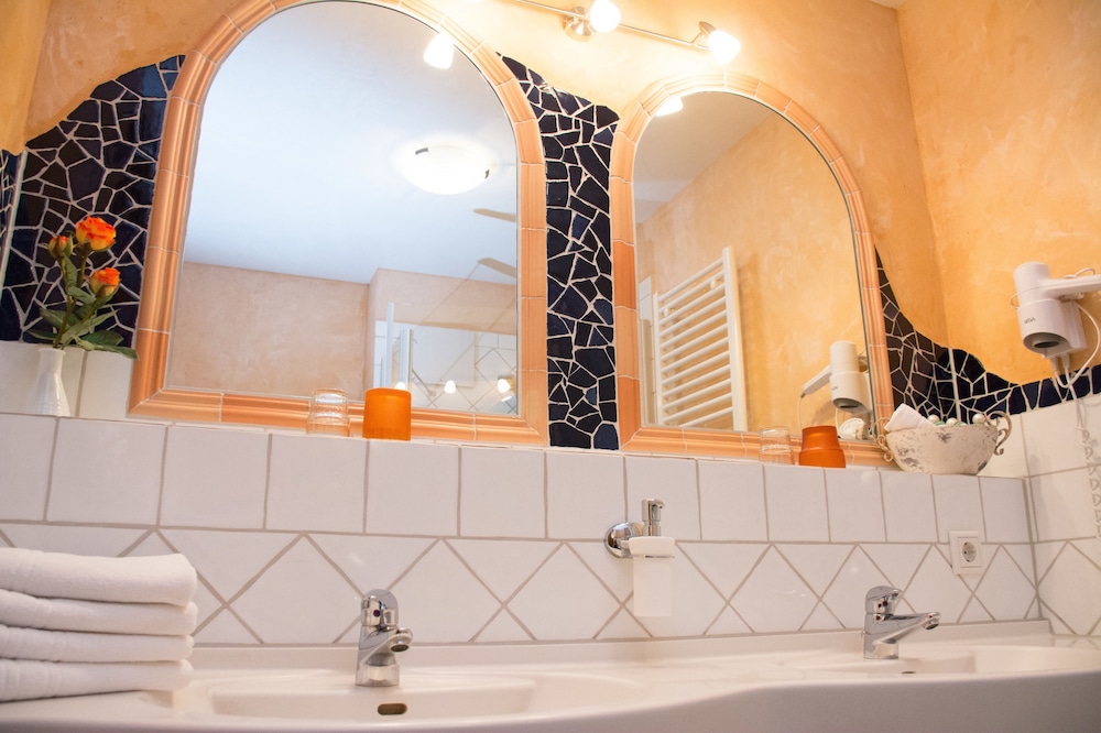 Standard Apartment - Photo 8