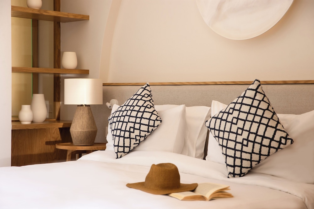 Room, Sea View