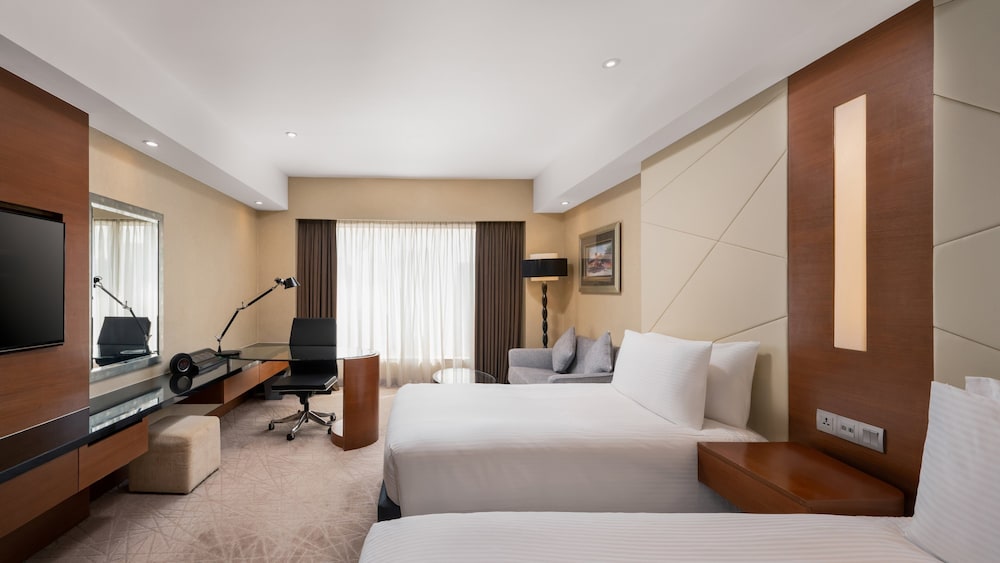 Premium Room, 2 Twin Beds, Club Lounge Access (Super Single) thumbnail 6