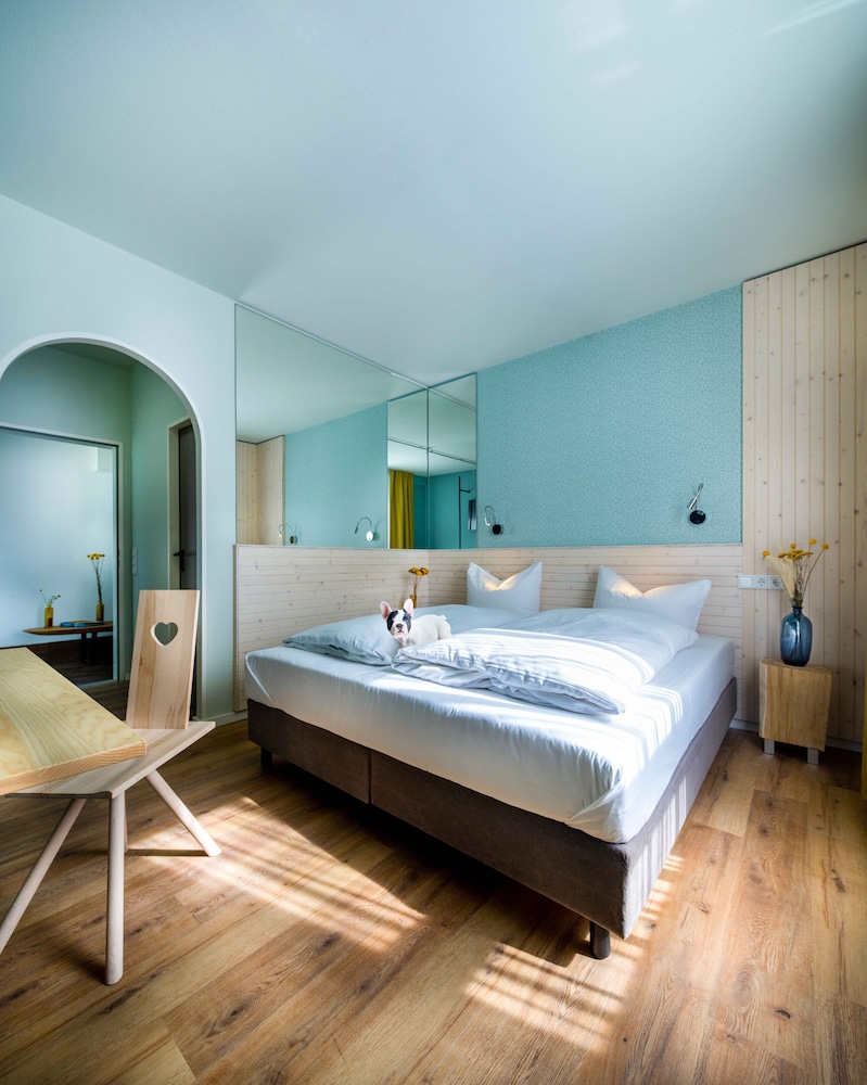 Standard Double Room - Photo 4