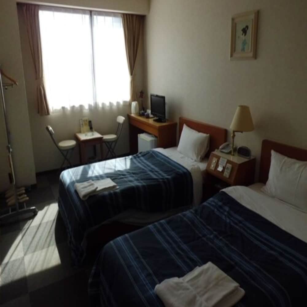 Twin Room, Non Smoking - Photo 7