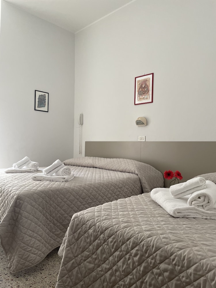 Triple Room, Balcony - Photo 2