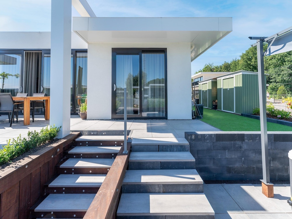 House photo 2