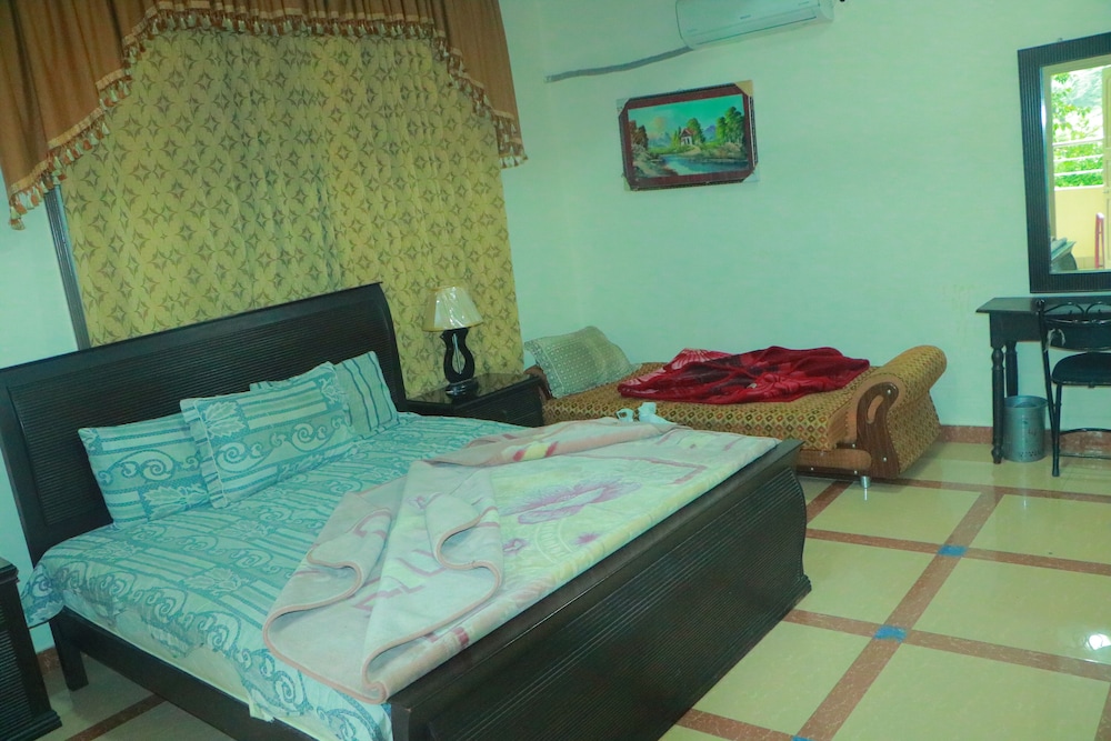 Deluxe Room - Photo 2