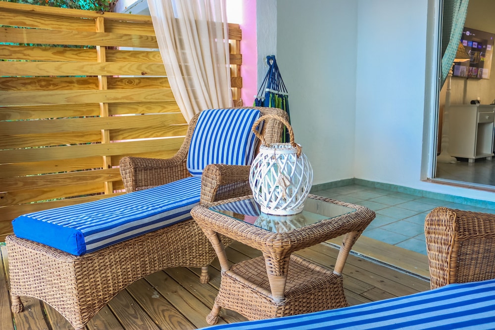 Partial Ocean View Cabana