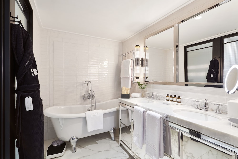 Divine Suite Terrace Velazquez View (Single Use) - Photo 8