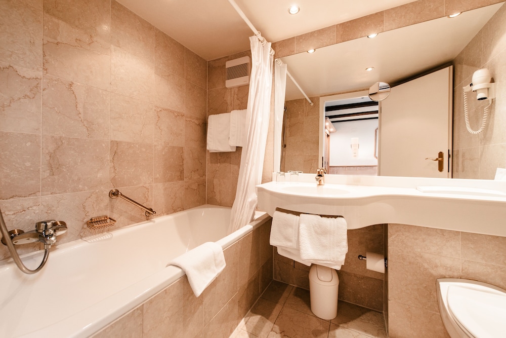 Superior Room - Photo 3