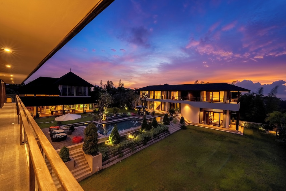 Deluxe Double Room, Balcony, Garden View photo 3