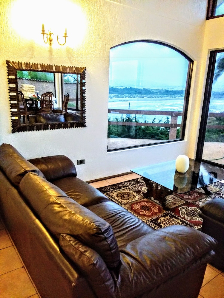 House, 4 Bedrooms photo 3