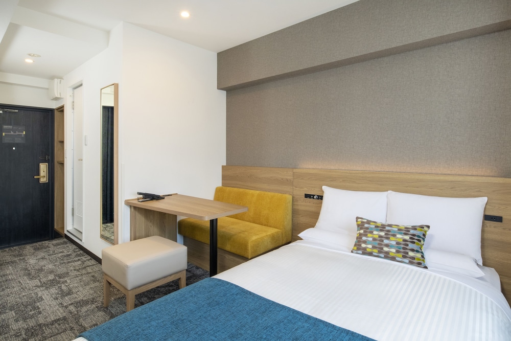(2023 Renewal) Superior Semi-double Room, Non Smoking (Cleaning is Optional with Additional Cost) photo 2