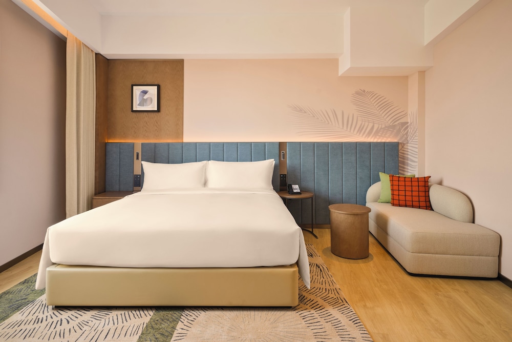 Deluxe Suite, 1 King Bed