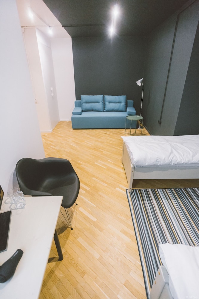 Studio With Sofa Bed And 2 Twin Beds photo 3